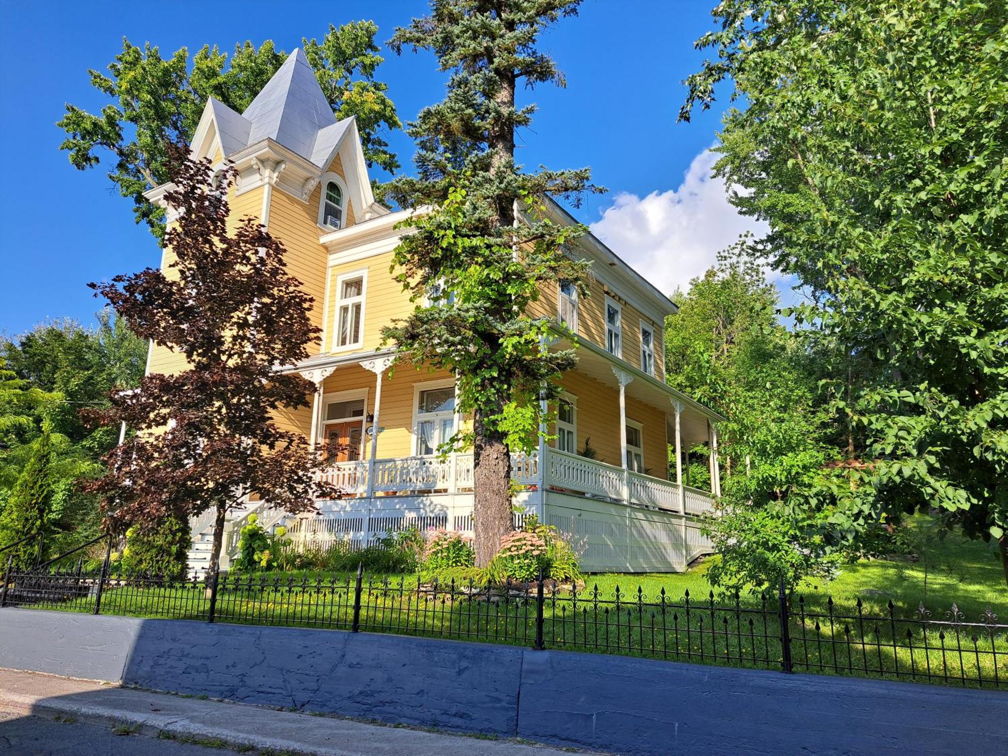 Gite Au Charme Victorien Beauceville Exterior foto